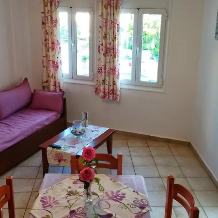 Mariliana Aparthotel